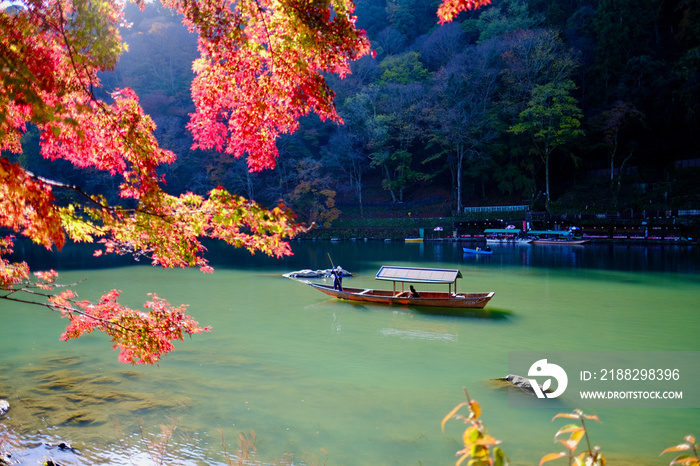 【京都】嵐山公園から見る桂川嵐峡付近の風景（紅葉）