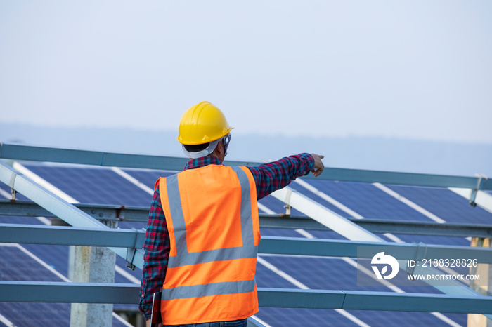 Engineer and Solar Power Station, Engineer is supervising the construction of a solar power station.