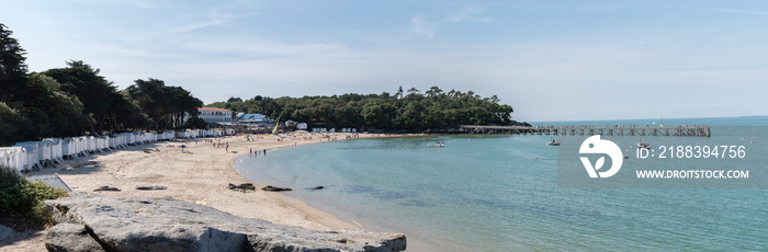 Plage du Bois de la Chaise sur lîle de Noirmoutier en Vendée