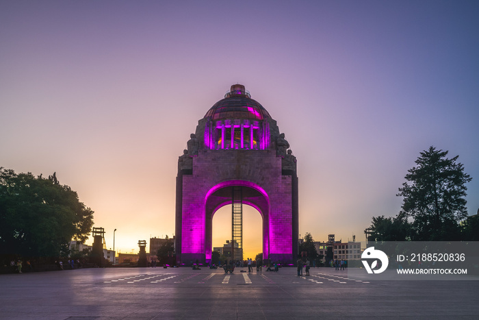 Monument to the Revolution, republic plaza, mexico city