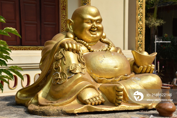 Fat Golden Buddha, Slight Side Angle, Wat Chang Kham, Chiang Mai