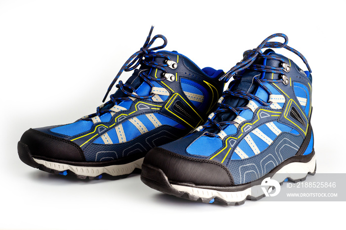 Warm men’s sports-style boots with a waterproof surface, with laces