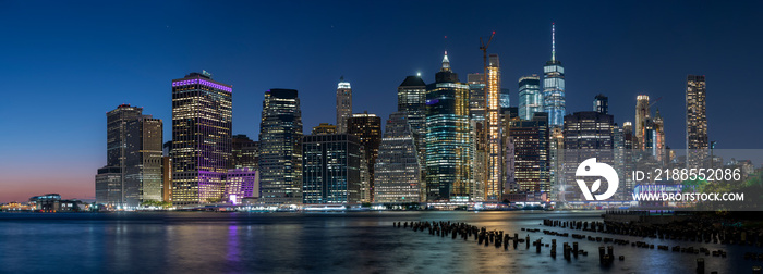 USA downtown skyline at dusk on the East RiveN