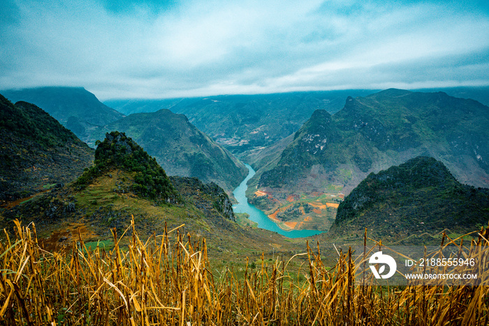 Nho Que Lake and Ma Pi Leng Mountain one of the most beautiful is a mountain and lake in Ha Giang, Vietnam.