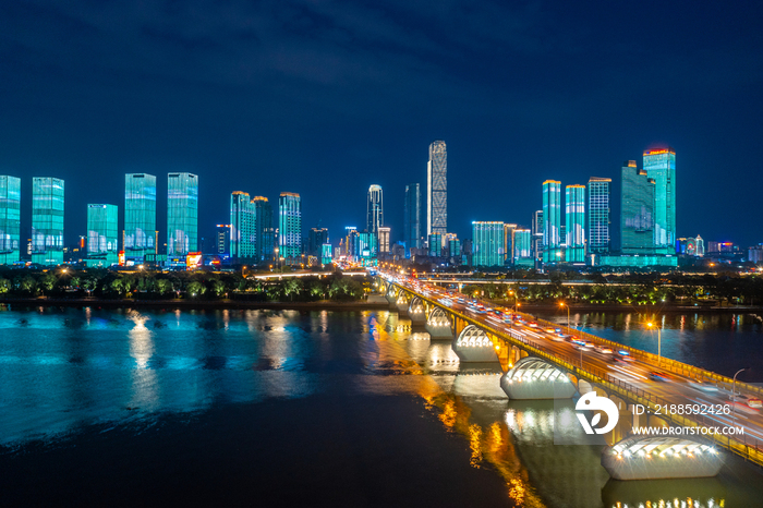 航拍长沙橘子洲大桥湘江沿岸城市夜景风光