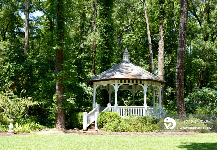 Butler Gazebo, Cape Fear Botanical Garden, Fayetteville, North Carolina, USA