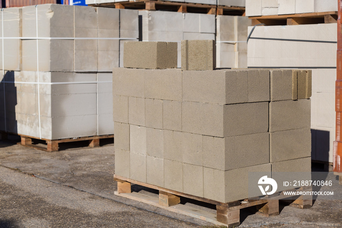 Sale of bricks for construction. Wholesale base of building materials.