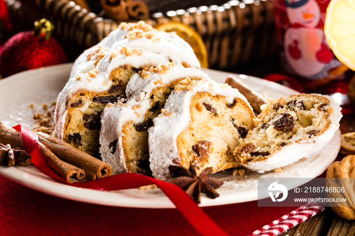 Glühwein und Weihnachts stollen