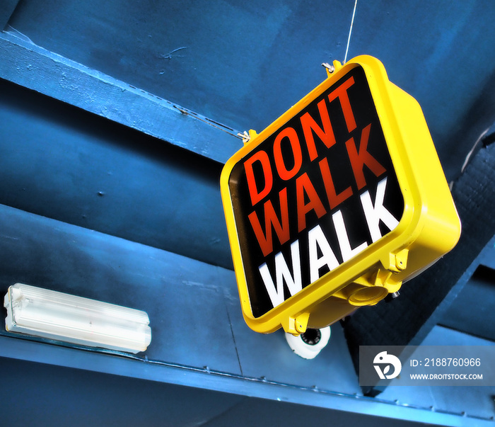 Illuminated Don’t Walk, Walk pedestrian sign
