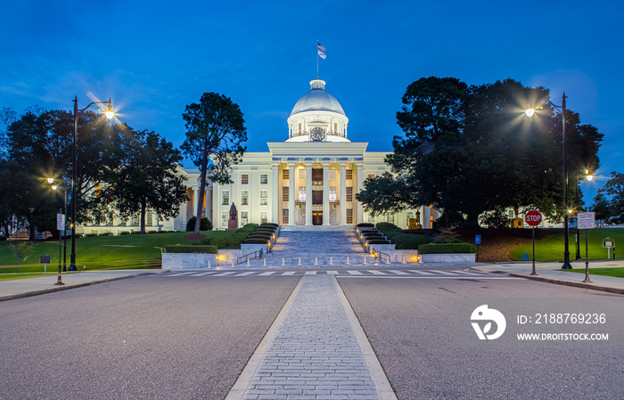 Alabama State Capitol in Montgomery at Night