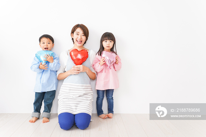 幼稚園・保育園・こども園の先生と生徒