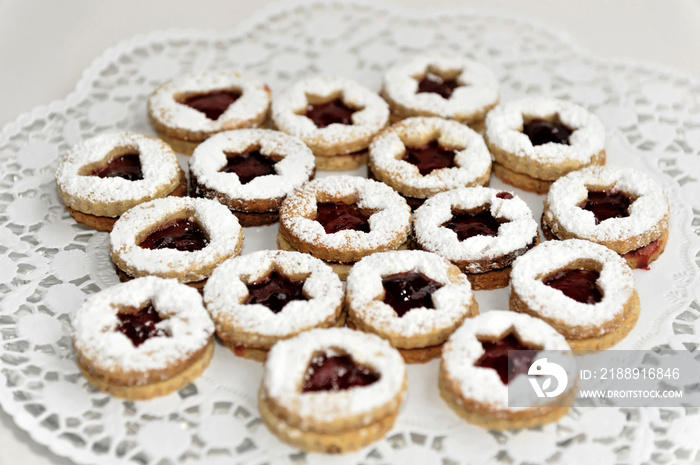 Kleine Spitzbuben, Weihnachtsplätzchen, Weihnachtsgebäck