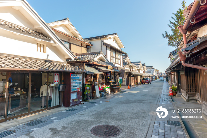 日本兵库县丹叶县佐山市商品街