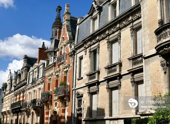 Maisons de style néo-classique de la ville de Vichy, Allier, France