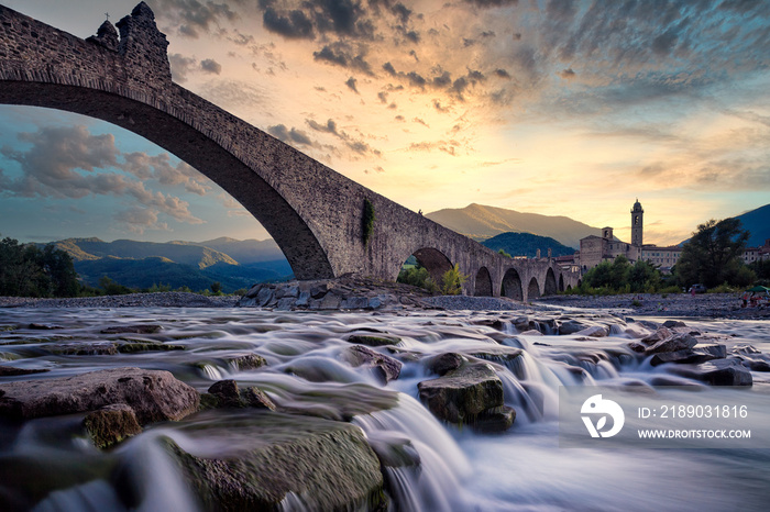 View of the old medieval bridge  Ponte del Diavolo  near Bobbio