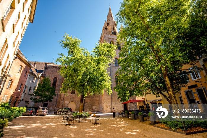 圣安德鲁教堂塔位于法国东南部格勒诺布尔市老城中心