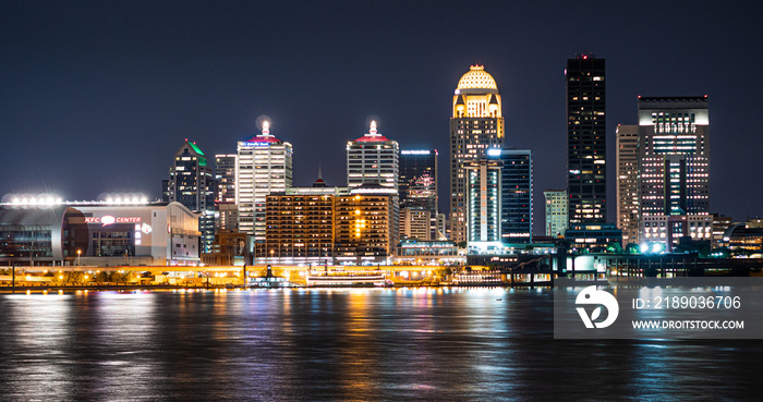 The city of Louisville by night - travel photography