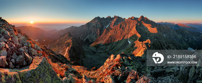 全景山秋景