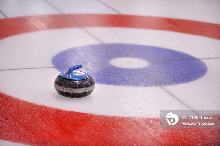 Curling-Rock in Target