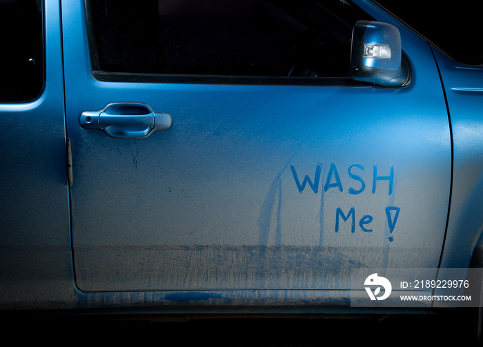 Wash me - dirty car