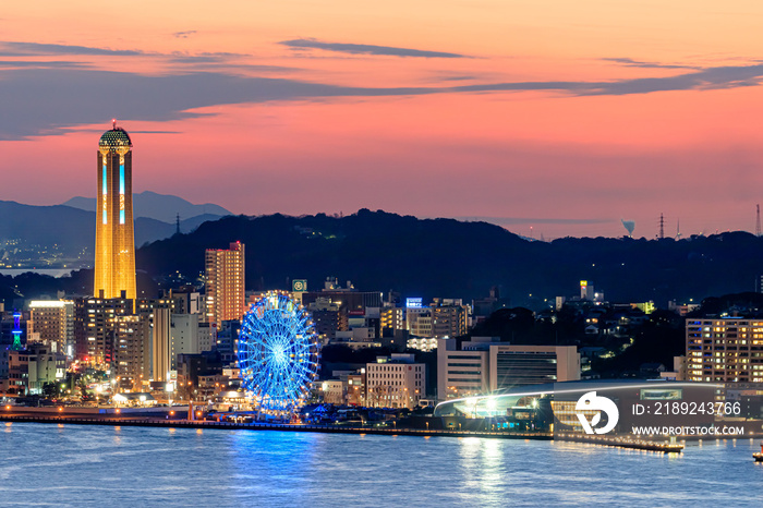 和布刈公園展望台から見た日没直後の下関市の夜景　福岡県北九州市　Night view of Shimonoseki city immediately after sunset as seen from