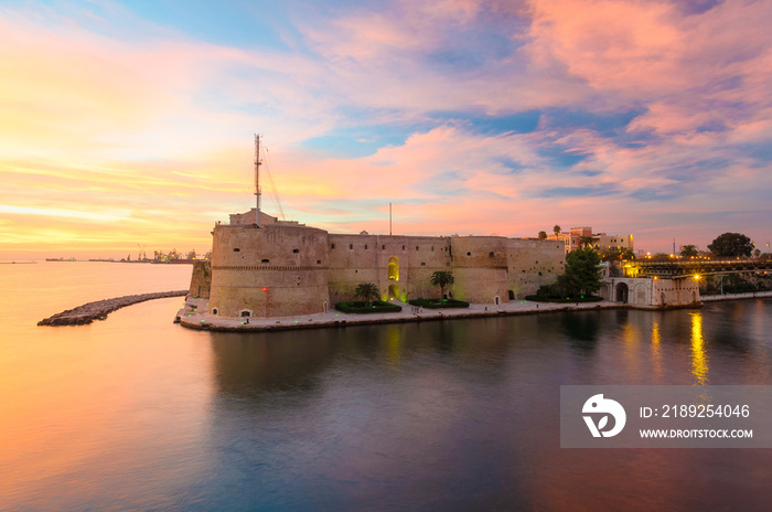 Taranto Castello Aragonese