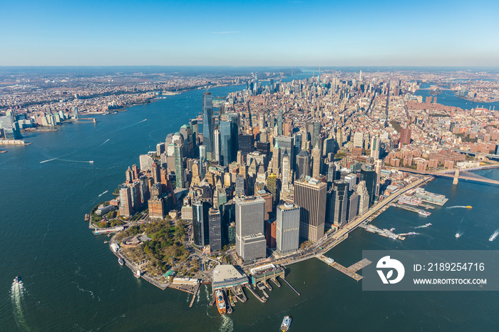 从直升机俯瞰纽约市天际线。