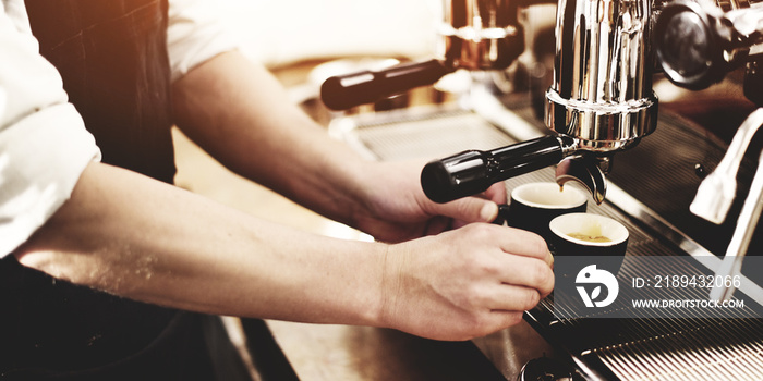 咖啡师咖啡机磨机Portafilter概念