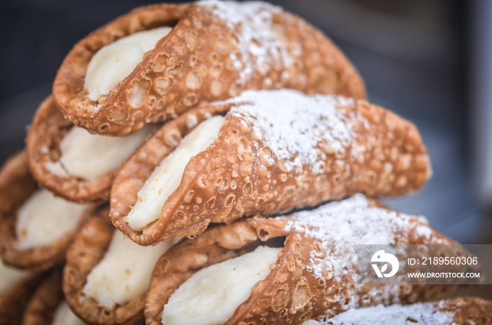 fresh sicilian cannoli dish