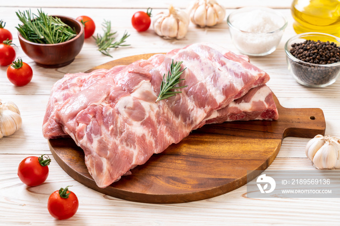 Fresh raw pork ribs