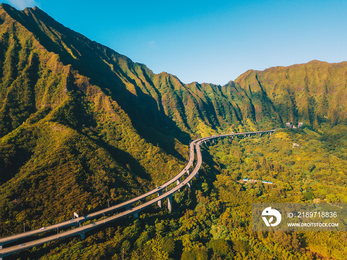夏威夷瓦胡岛的库阿洛阿牧场。许多著名的电视节目和电影，包括《侏罗纪公园》和《
1955746671,夏威夷火奴鲁鲁。火奴鲁鲁鲁钻石头火山的天际线鸟瞰图，包括酒店和建筑