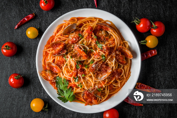 ボンゴレパスタ　Spaghetti with clam and tomato