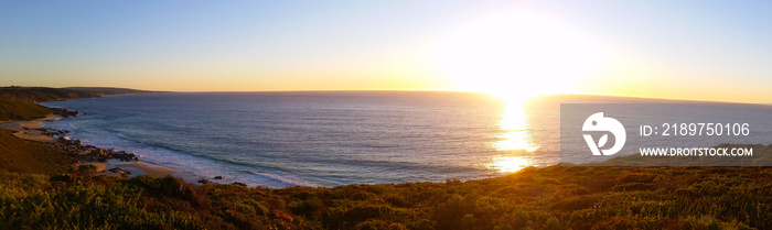 Sun setting over the ocean. Cape to Cape hike Moses free campsite.