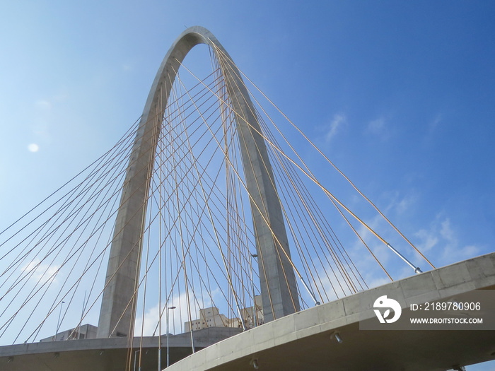 new cable-stayed bridge of São Jose dos Campos.