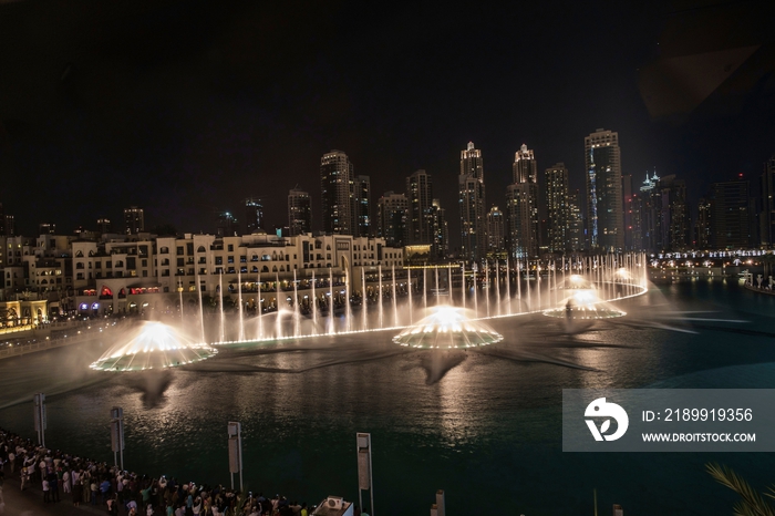 迪拜酒店喷泉