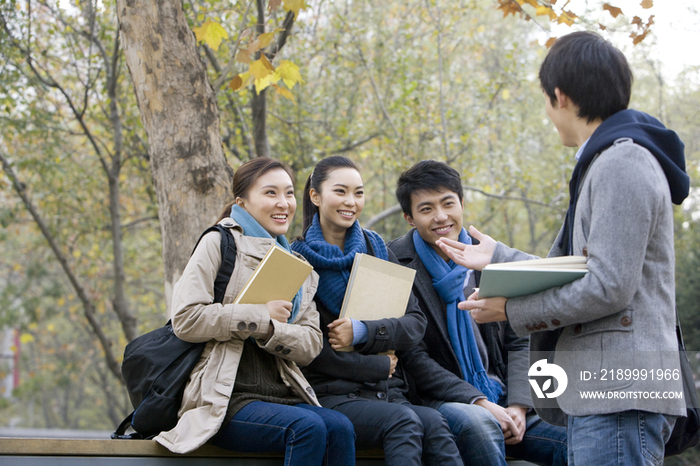 大学生在校园