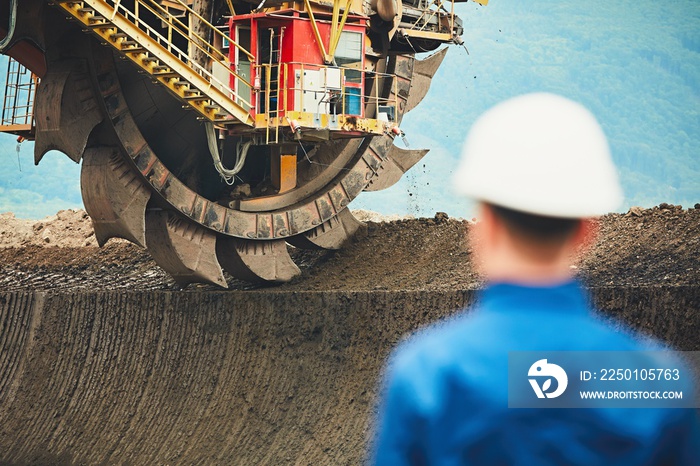 Coal mining in an open pit