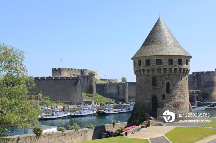 Tour Tanguy et château à Brest - France