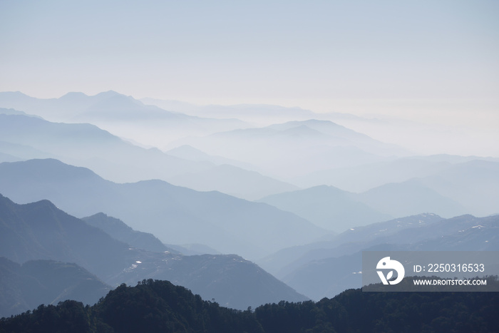 合欢东峰步道风景秀丽