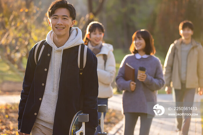 校园里的大学生