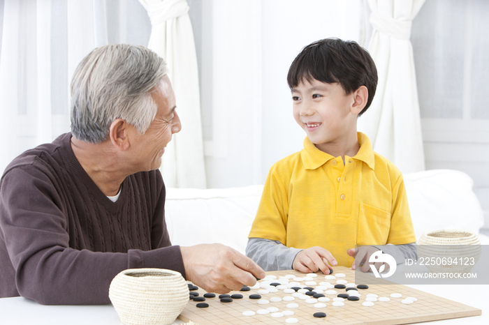 祖孙下围棋