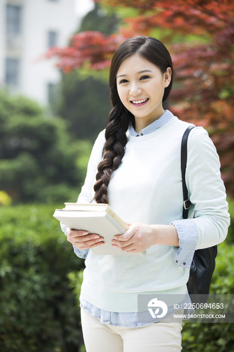 校园里的大学生