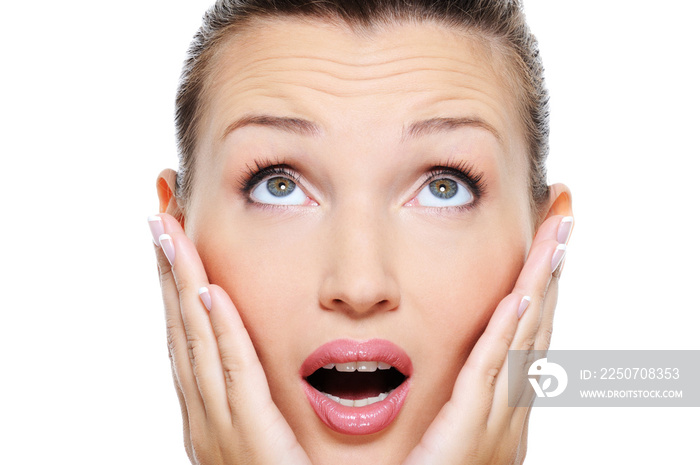 woman with an astonishment emotion on her face