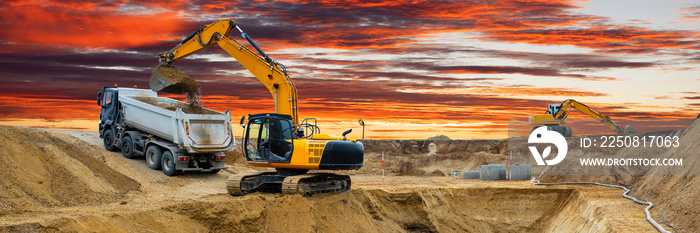 Bagger auf Baustelle