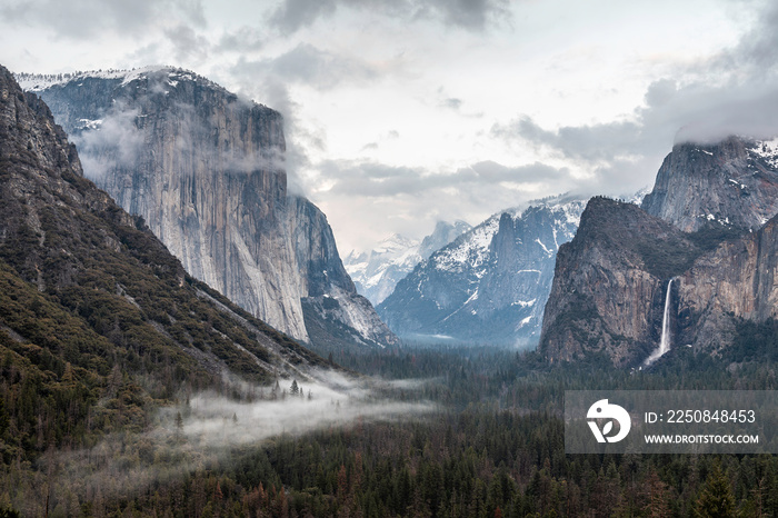 Yosemite隧道景观