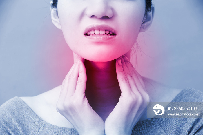 women with thyroid gland problem