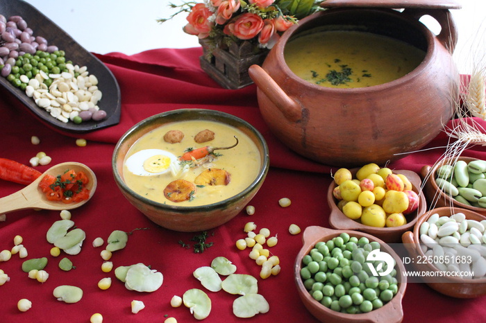 La fanesca es un plato popular en Ecuador conocido por ser preparado durante la época de Semana Sant