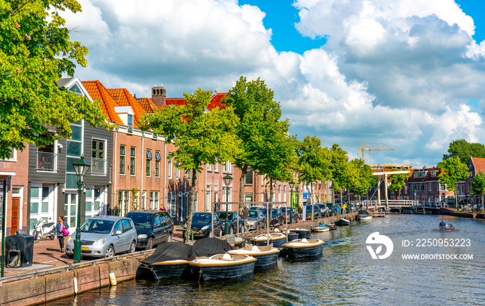 Gracht in Alkmaar, Holland