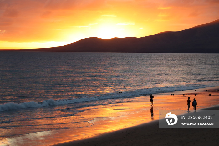 Coucher de Soleil Puerto del Carmen Lanzarote îles Canaries Espagne