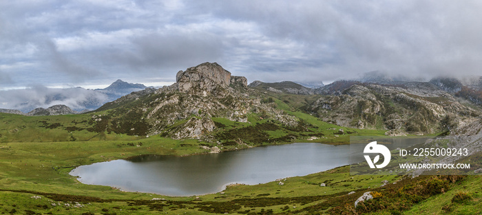 Panoramica del Lago Ercina